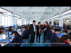 T23 OEM ODM کولینسکی Sable Hair Wood Handle برچسب خصوصی تک لب جزئیات آرایش صورت